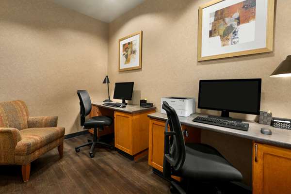 Conference Area - Days Inn & Suites Edmonton Airport Leduc