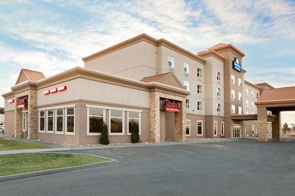 Exterior view - Days Inn & Suites Edmonton Airport Leduc
