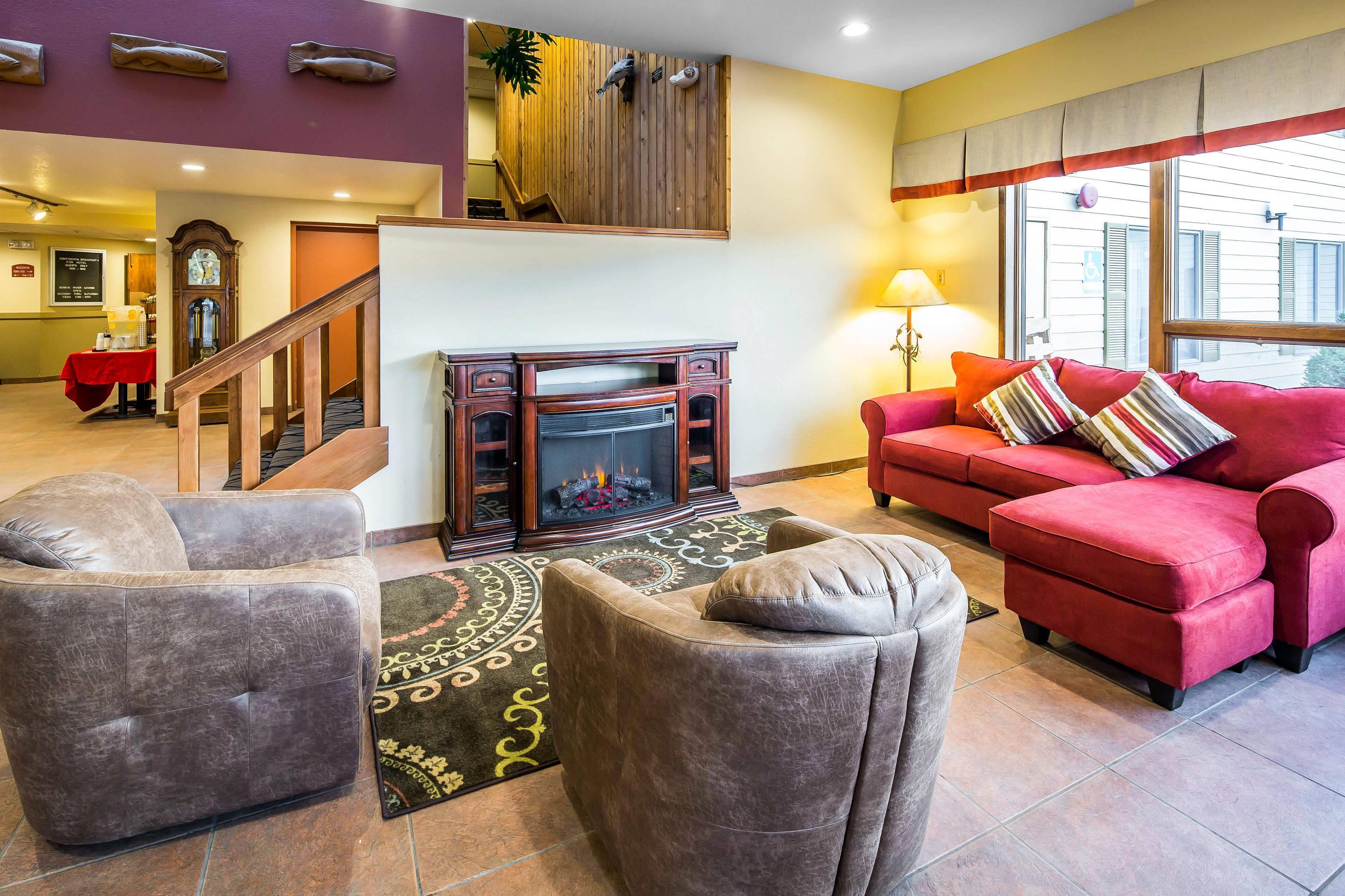 Hotel lobby | Quality Inn Kodiak