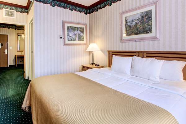 Suite - Clarion Suites Downtown Anchorage