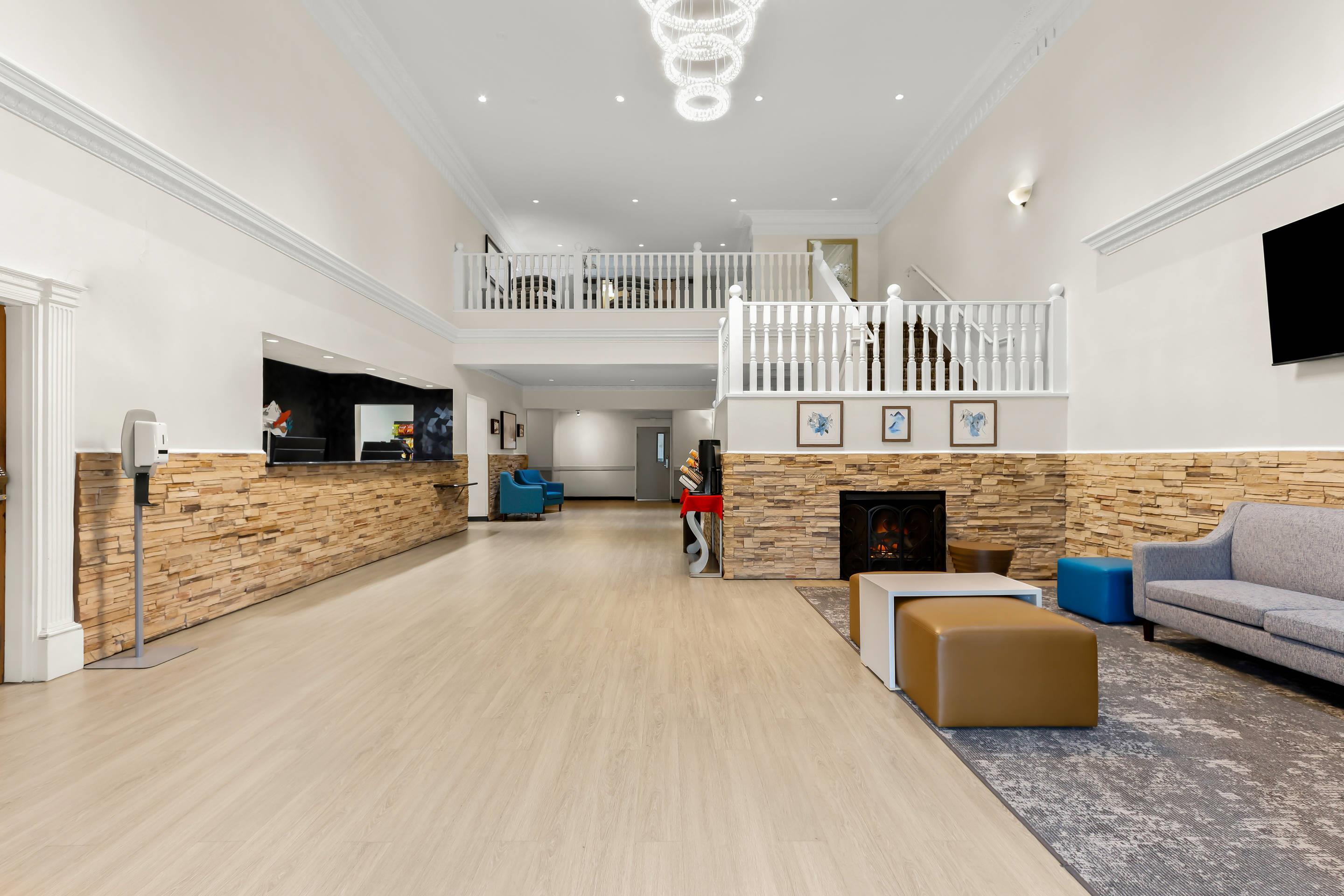 Hotel lobby | Clarion Suites Anchorage Downtown