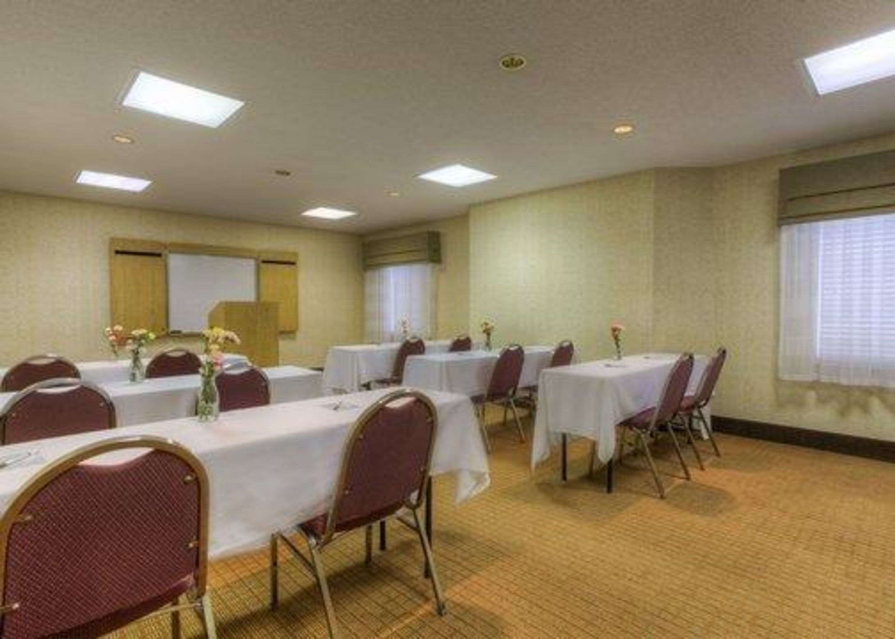 Meeting room | Sleep Inn Pelham Oak Mountain