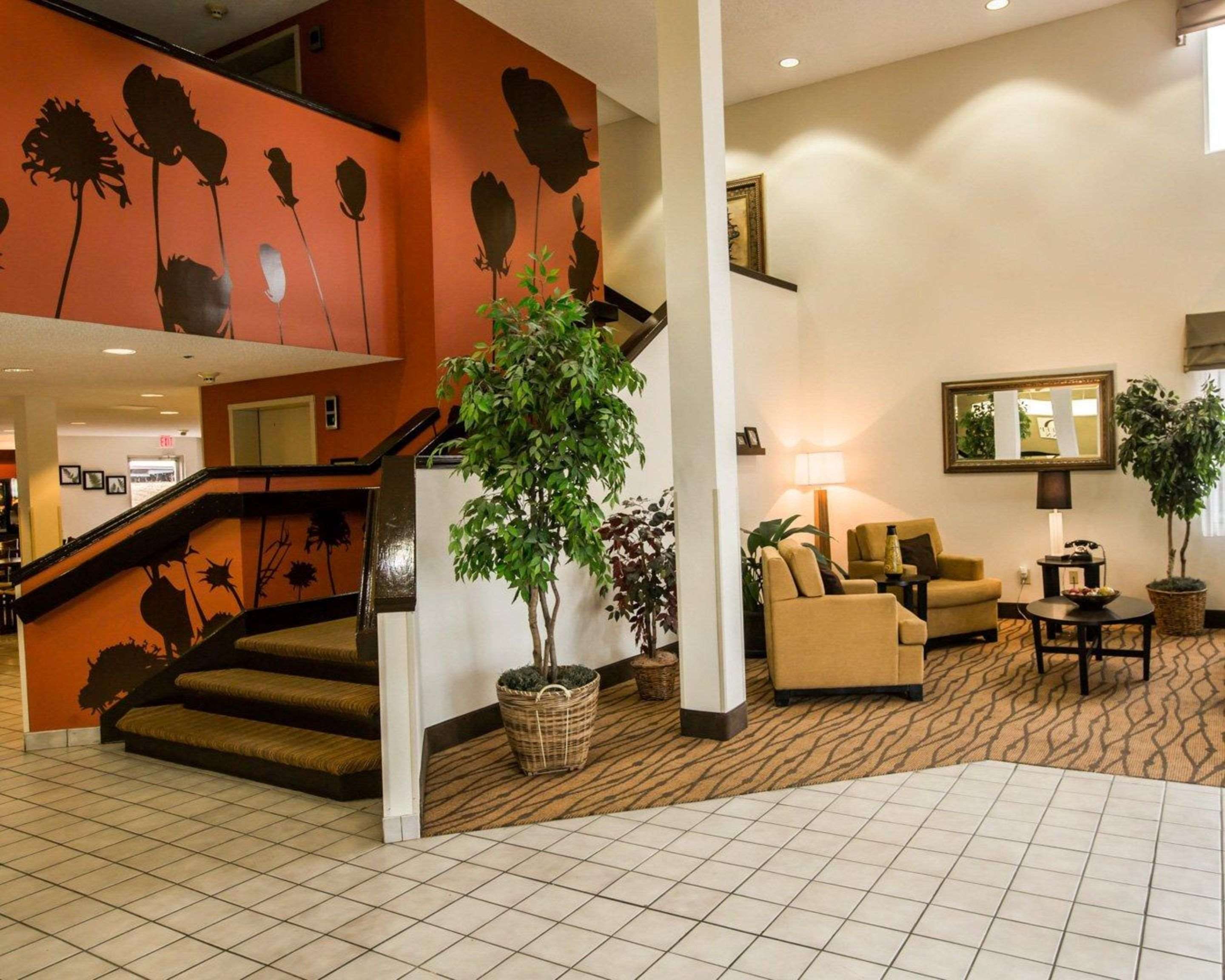 Hotel lobby | Sleep Inn Pelham Oak Mountain