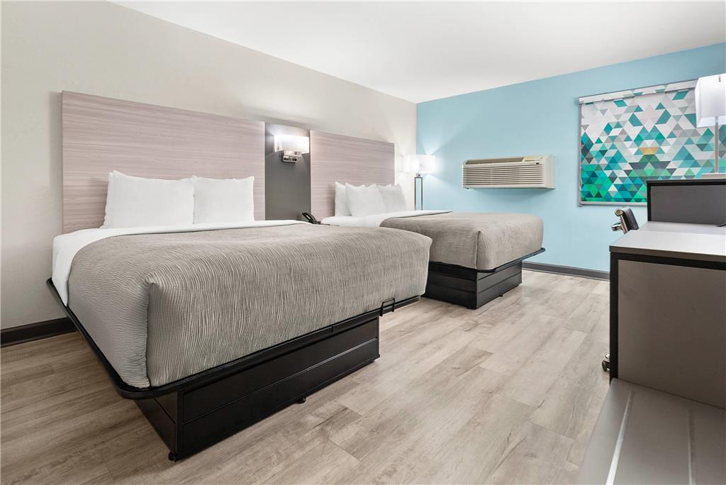 QUALITY INN AUBURN CAMPUS AREA I-85-guestroom-Guest Room,On-Site.jpg