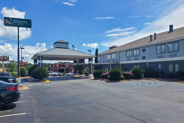 Exterior view - Quality Inn Prattville - I-65, Exit 181