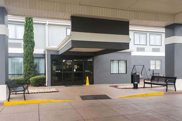 Exterior view - Quality Inn Prattville - I-65, Exit 181