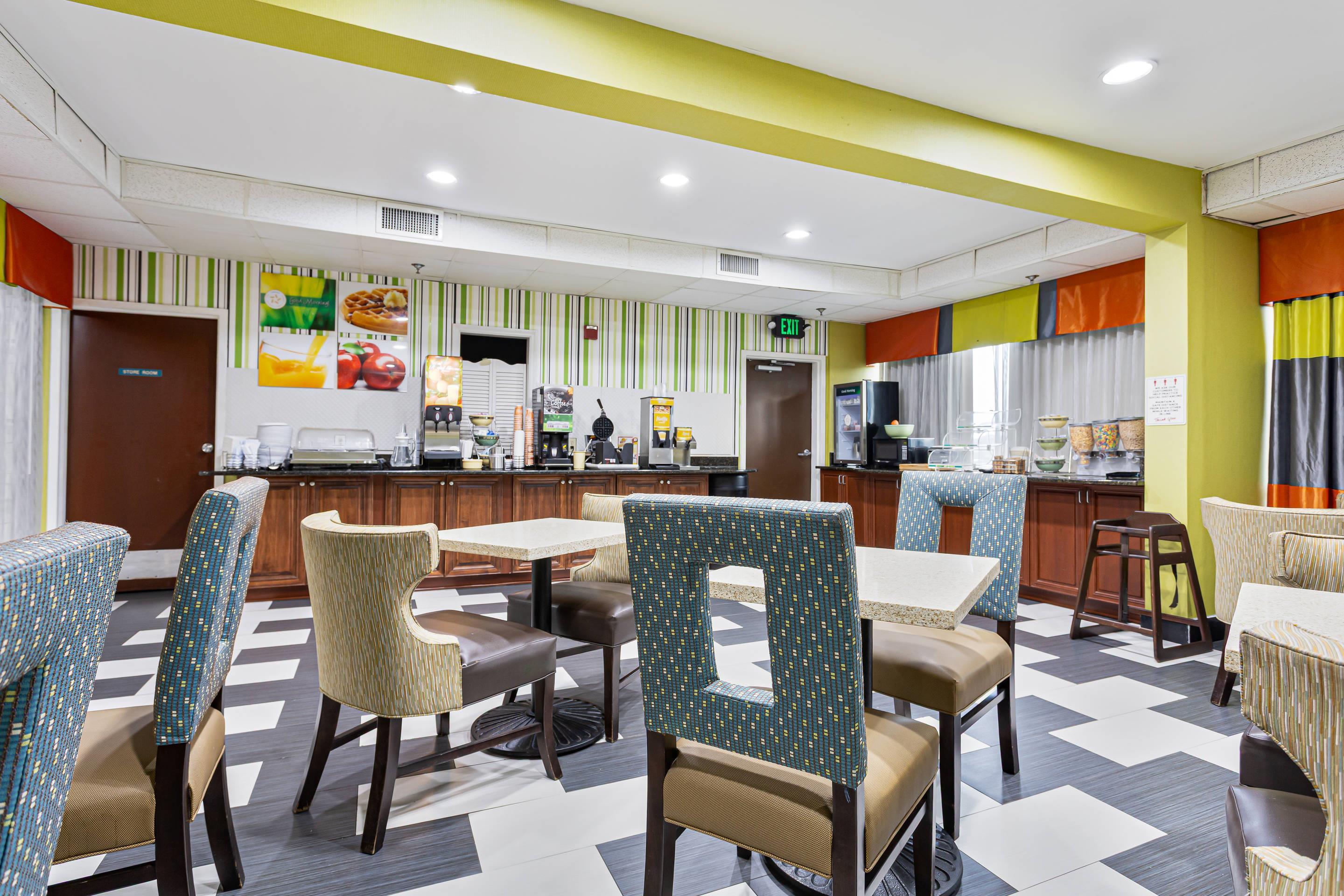 Breakfast area