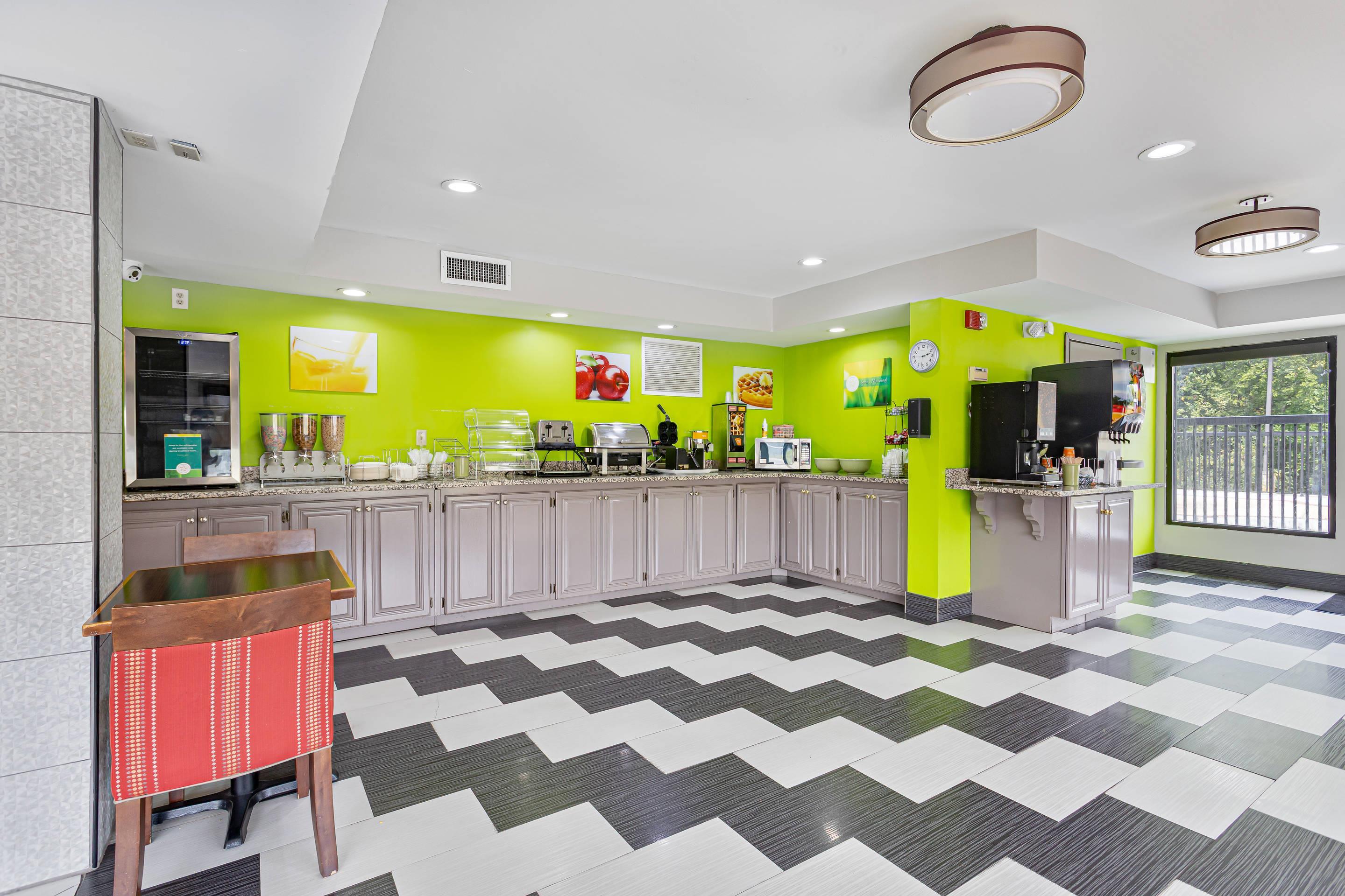 Breakfast area