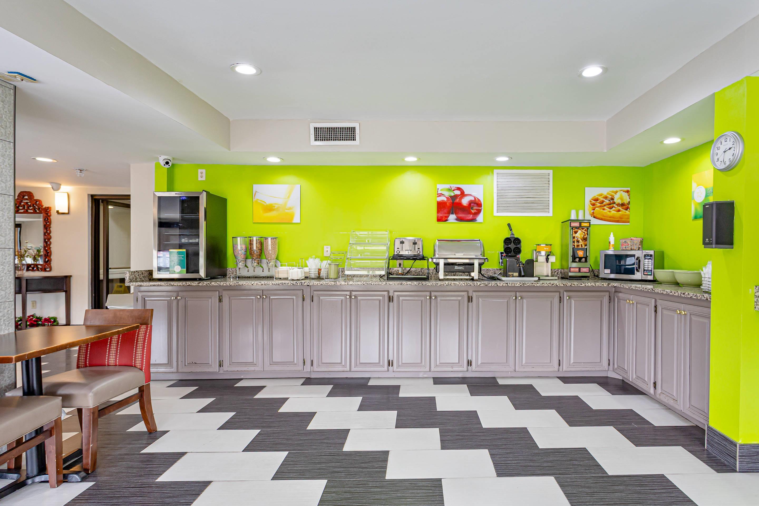 Breakfast area