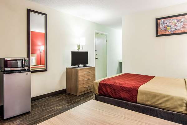  - Econo Lodge Fort Payne - I-59, Exit 218