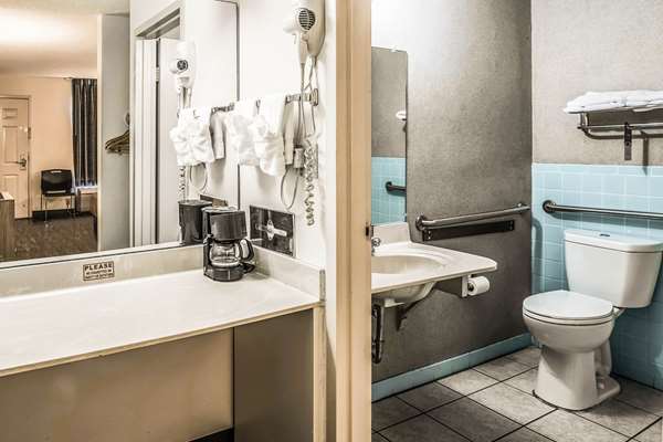  - Econo Lodge Fort Payne - I-59, Exit 218