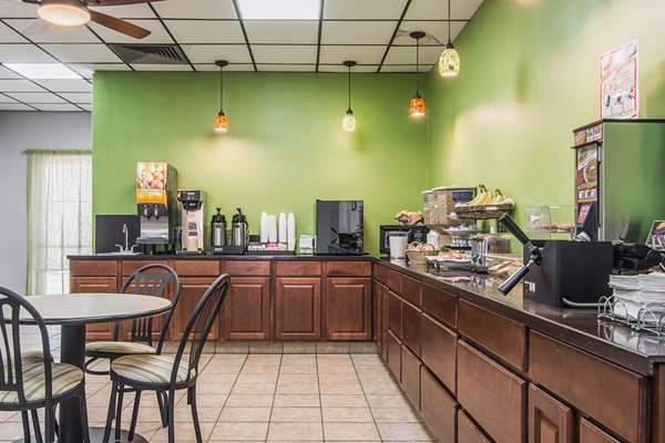 Amenities - Econo Lodge Fort Payne - I-59, Exit 218