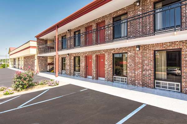 Exterior view - Econo Lodge Fort Payne - I-59, Exit 218