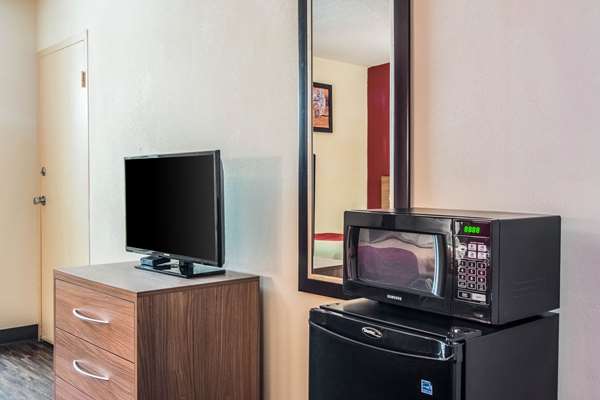  - Econo Lodge Fort Payne - I-59, Exit 218