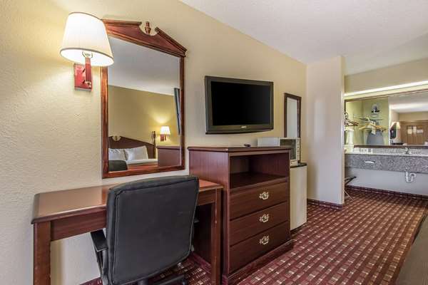  - Quality Inn Andalusia