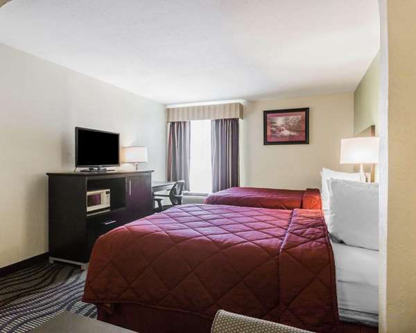 Suite - Quality Inn Northeast Montgomery