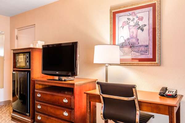 - Quality Inn Pelham - I-65, Exit 246