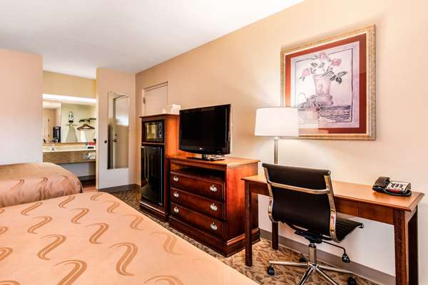  - Quality Inn Pelham - I-65, Exit 246
