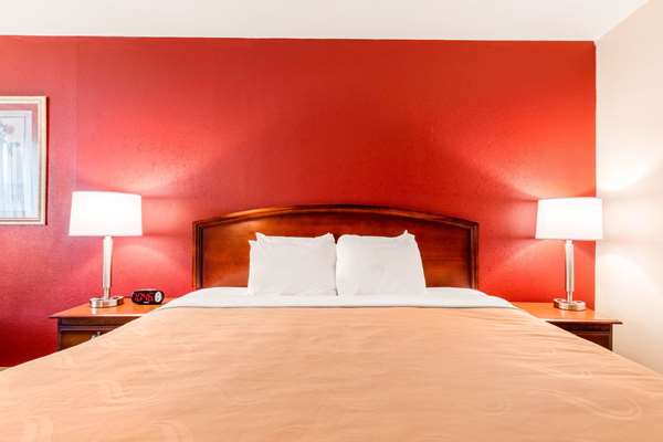  - Quality Inn Pelham - I-65, Exit 246