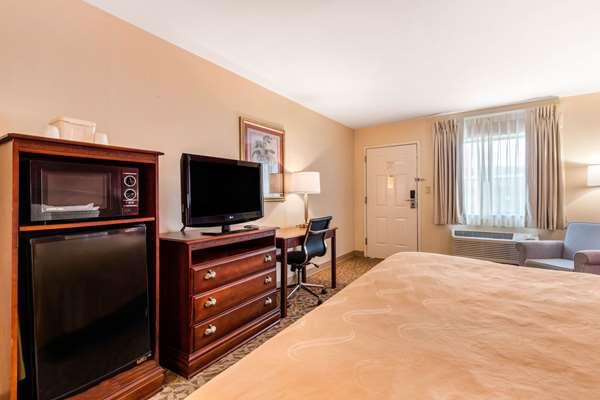  - Quality Inn Pelham - I-65, Exit 246