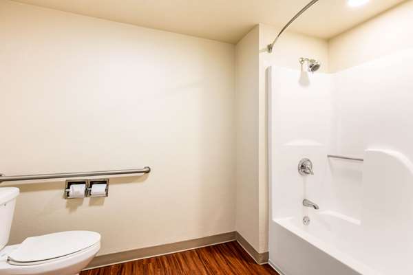  - Quality Inn Pelham - I-65, Exit 246