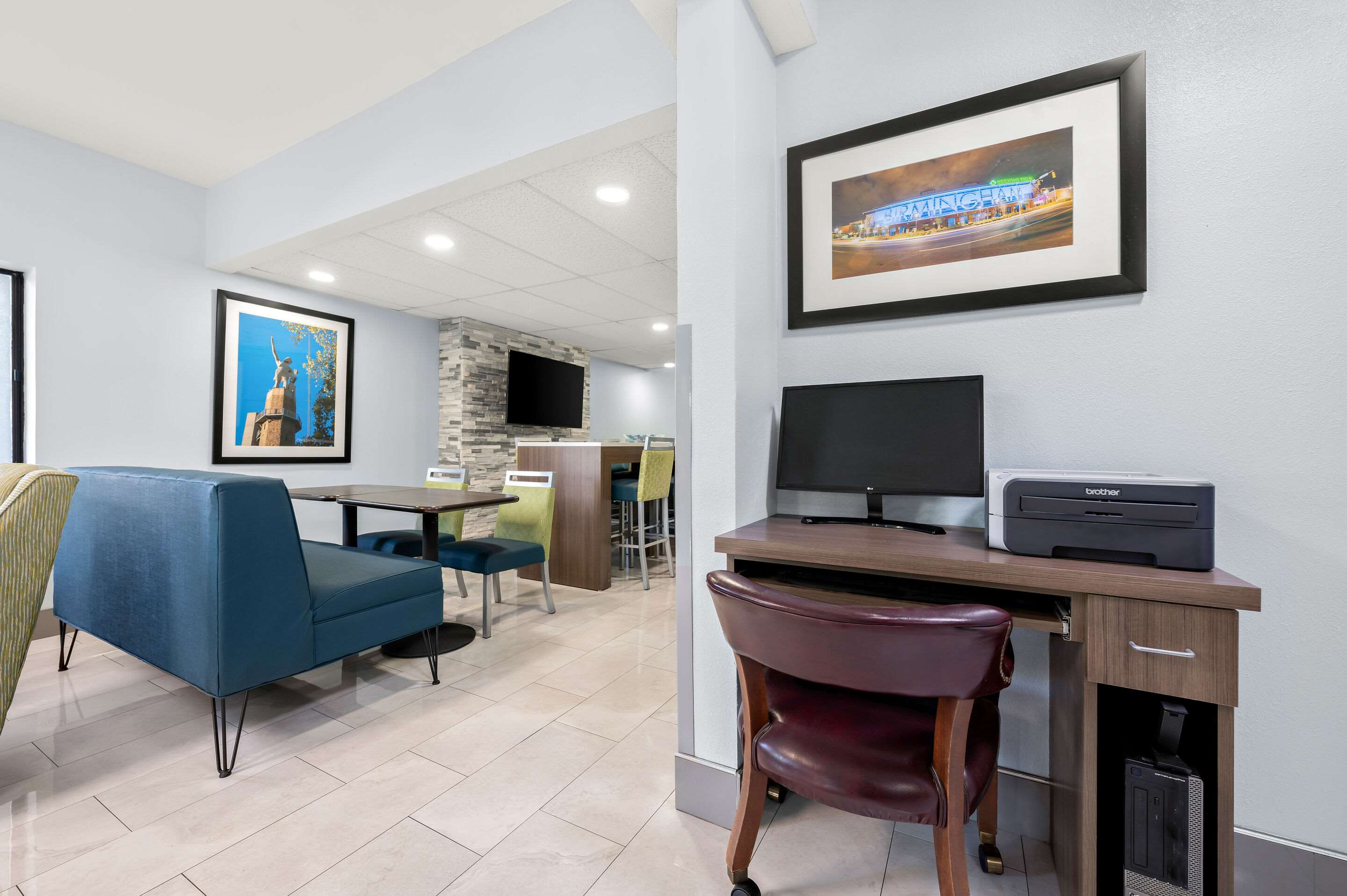 Business center | Quality Inn Pelham I-65 exit 246