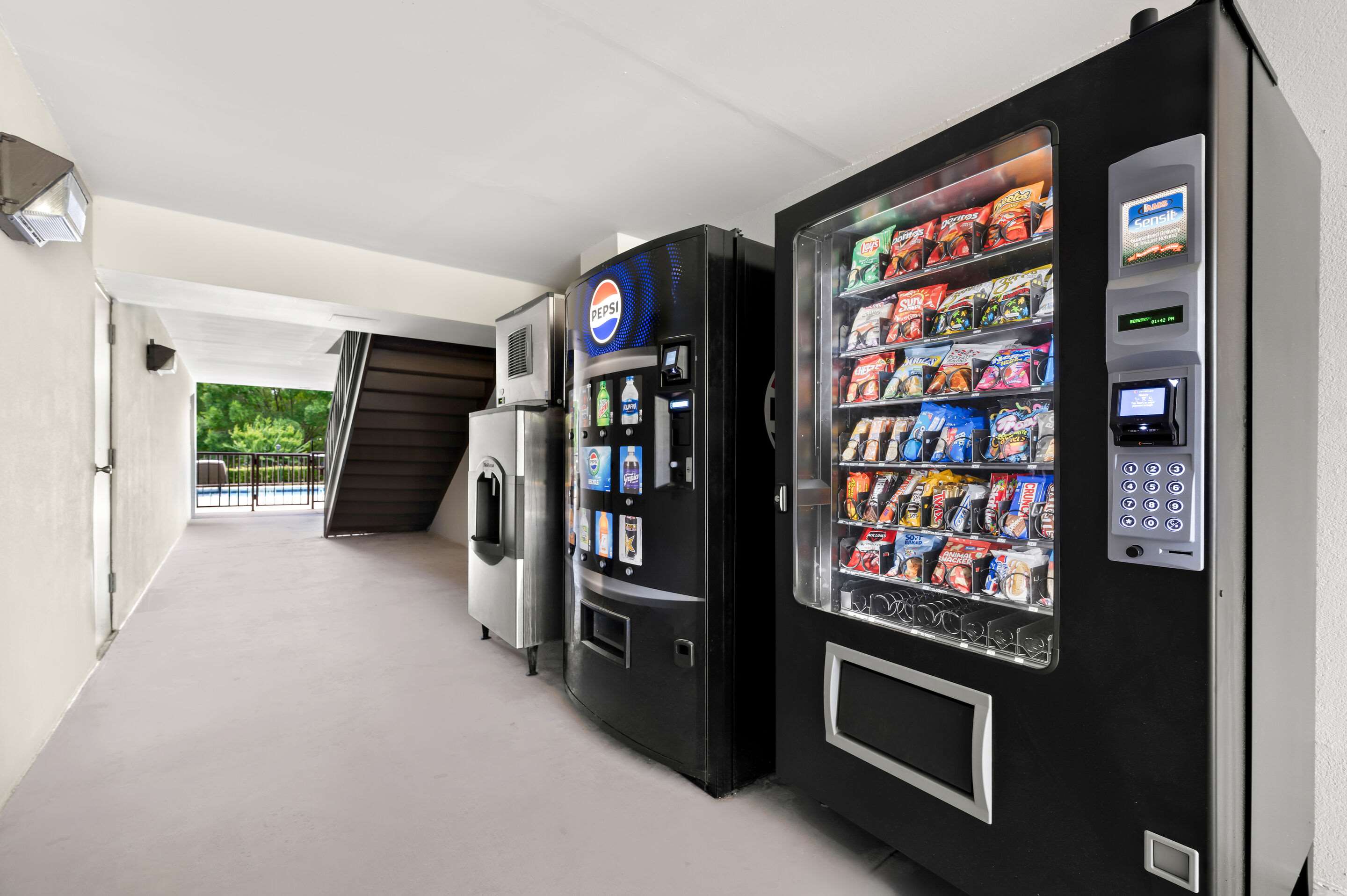 Hotel vending area | Quality Inn Pelham I-65 exit 246