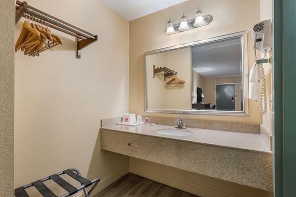  - Econo Lodge Cullman - I-65, Exit 304