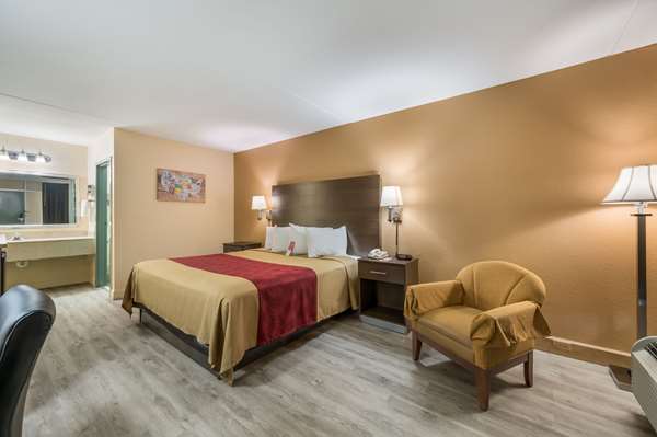  - Econo Lodge Cullman - I-65, Exit 304