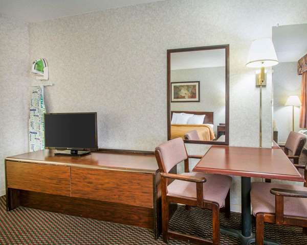  - Econo Lodge Troy