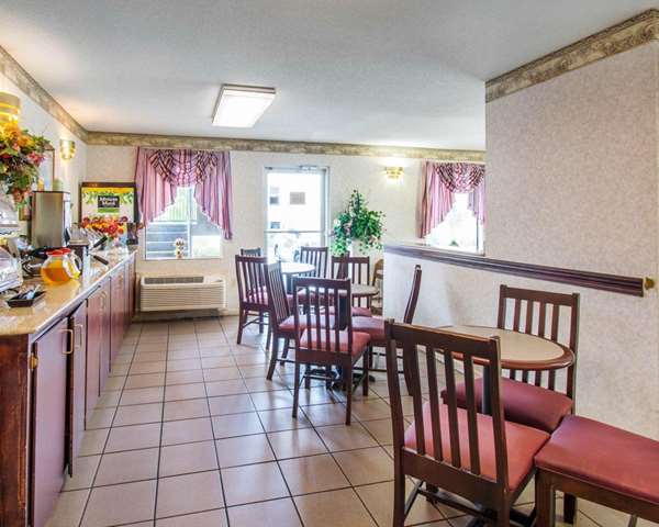Amenities - Econo Lodge Troy