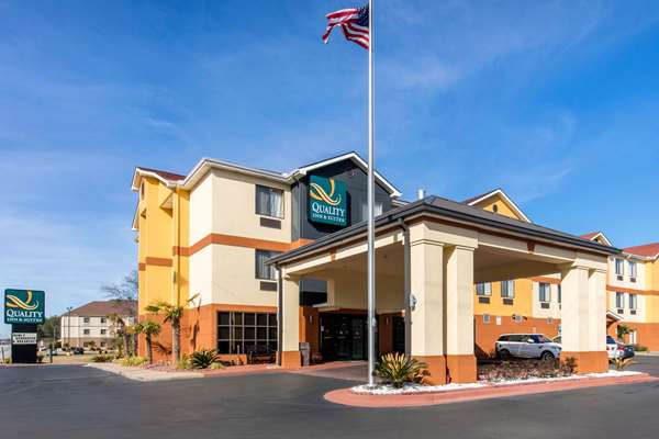 Exterior view - Quality Inn & Suites ASU Montgomery - I-85, Exit 6