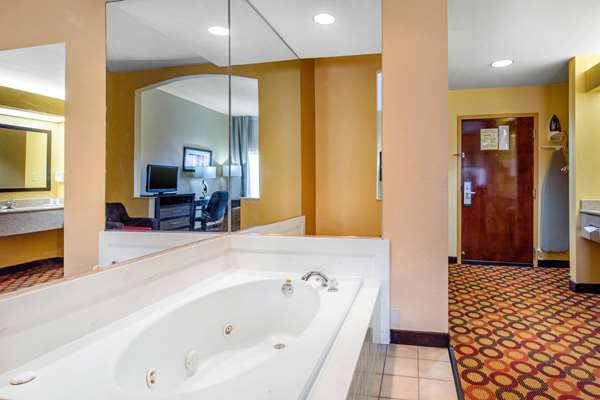  - Quality Inn & Suites ASU Montgomery - I-85, Exit 6