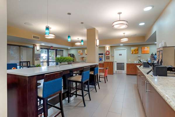 Amenities - Comfort Suites Daphne - I-10, Exit 35