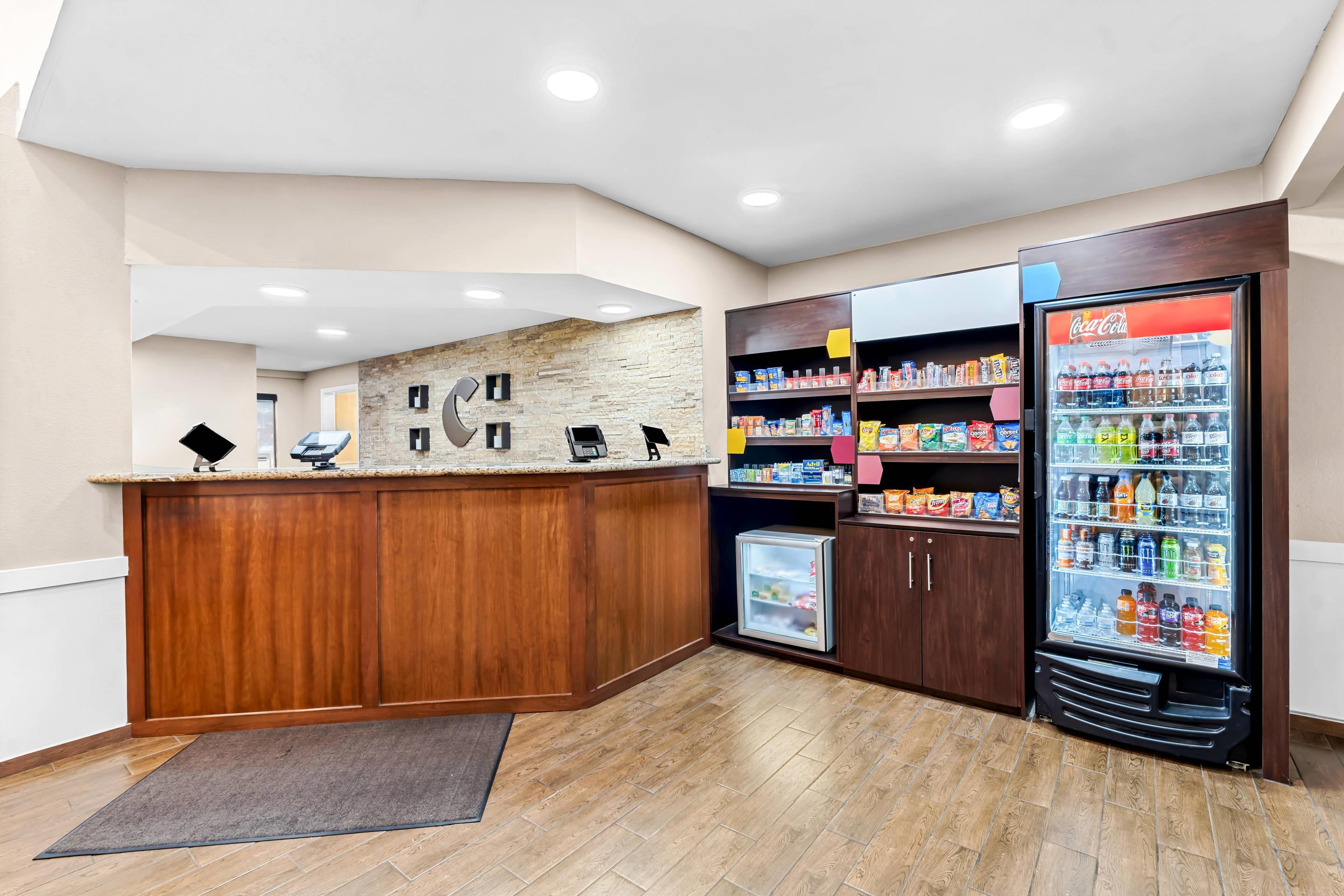 Front desk | Comfort Suites Mobile East Bay