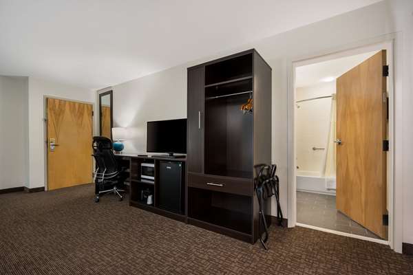 Suite - Sleep Inn & Suites Cullman - I-65, Exit 310
