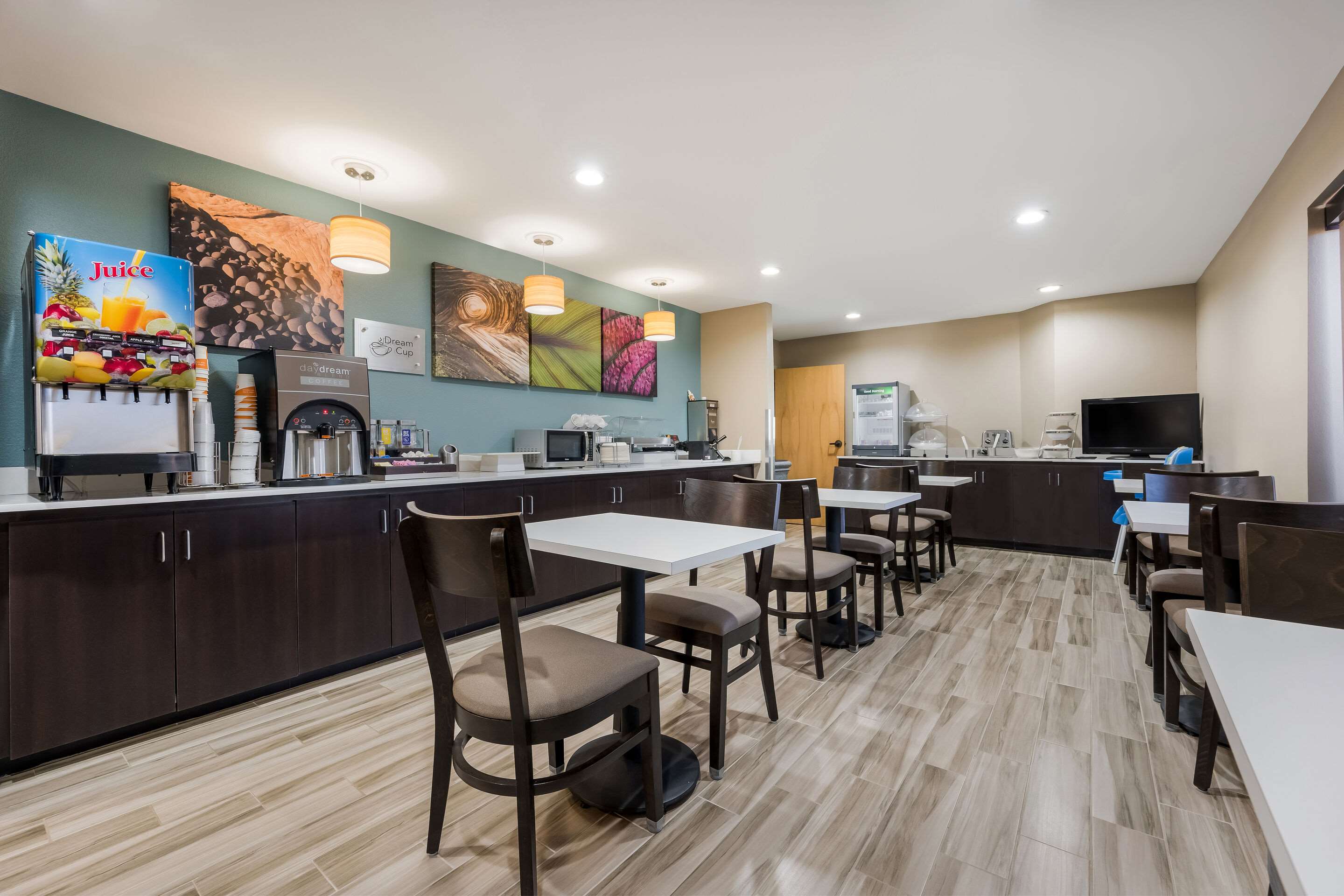 Breakfast area | Sleep Inn & Suites Cullman I-65 exit 310