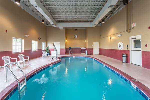 Pool - Comfort Inn Priceville - I-65, Exit 334