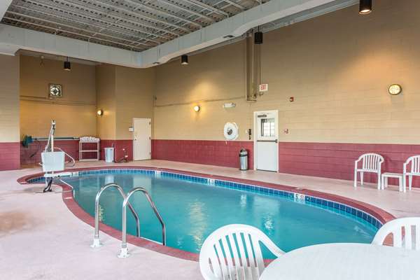 Pool - Comfort Inn Priceville - I-65, Exit 334