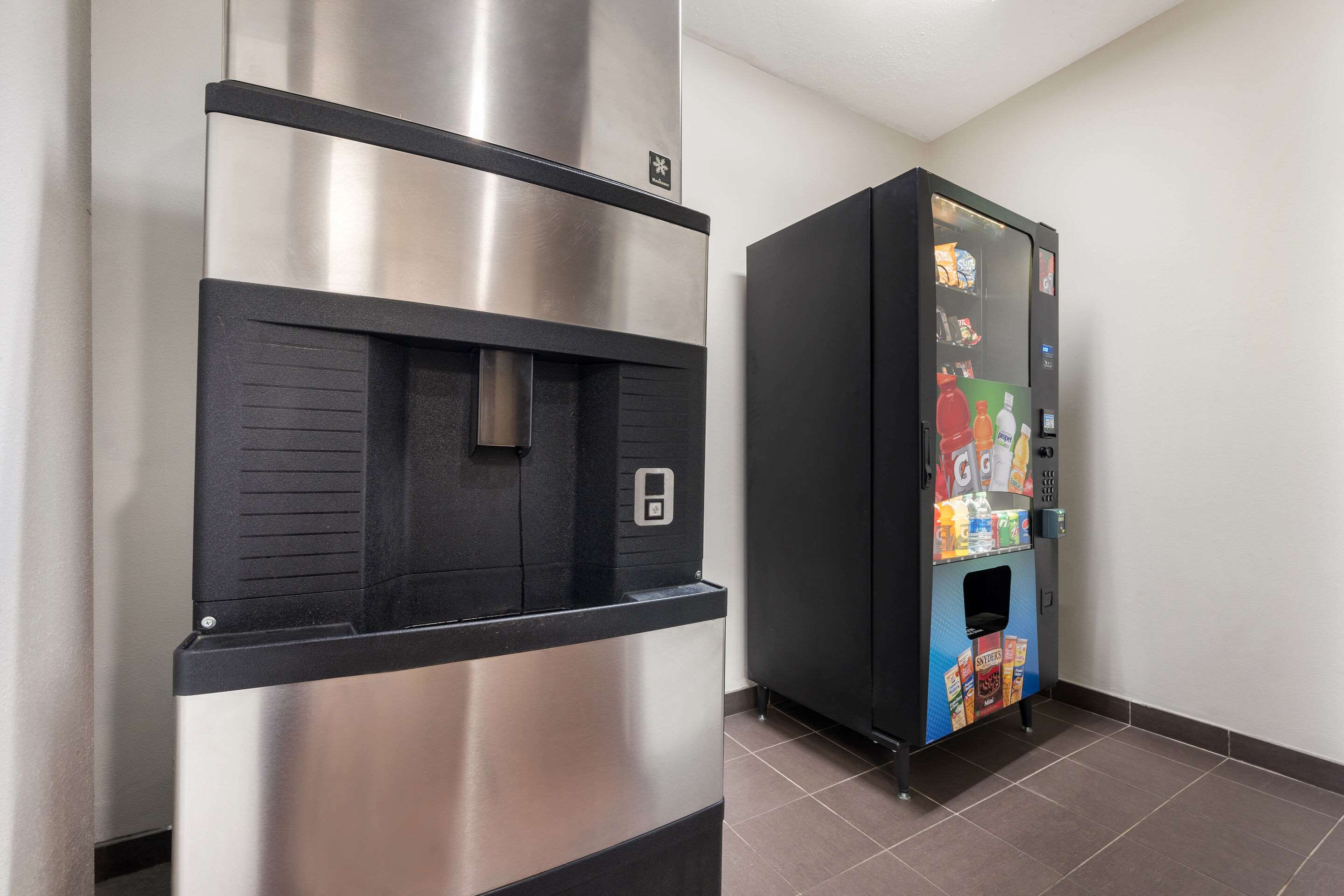 Hotel vending area