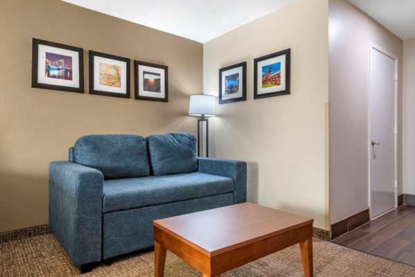  - Comfort Inn Airport Irondale - I-20, Exits 132 & 132B