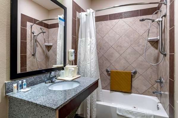  - Comfort Inn Airport Irondale - I-20, Exits 132 & 132B