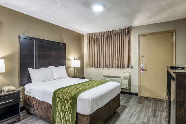  - Econo Lodge Opelika - I-85, Exit 62