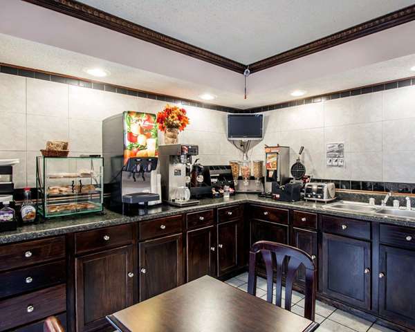 Amenities - Econo Lodge Andalusia