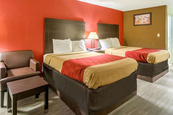  - Econo Lodge Andalusia