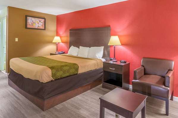  - Econo Lodge Andalusia
