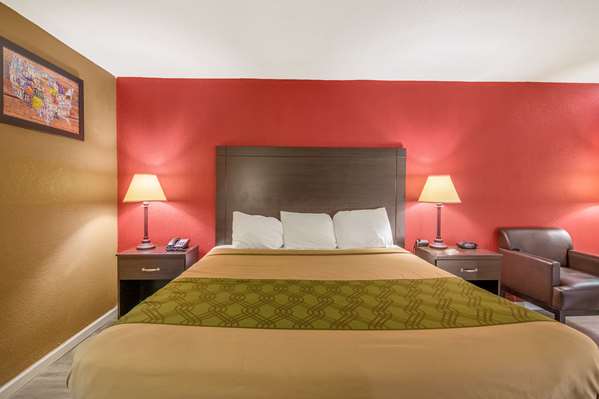  - Econo Lodge Andalusia