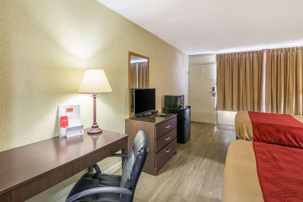  - Econo Lodge Andalusia