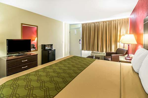  - Econo Lodge Andalusia