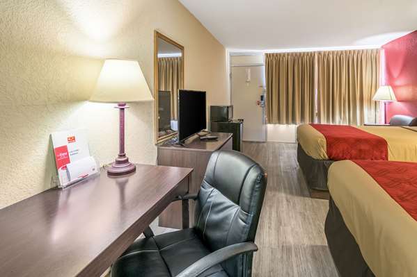  - Econo Lodge Andalusia